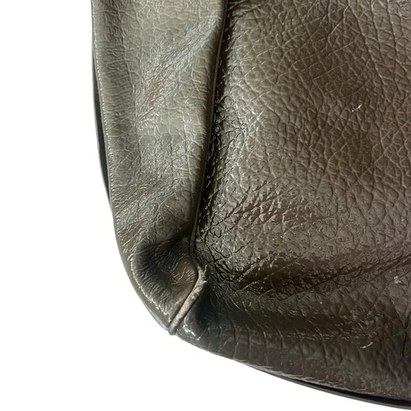 Marc Jacobs Fran Turnlock Shine Leather Tote Bag Olive - Picture 9 of 12